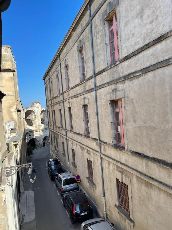 Duplex Avec Vue Sur Les Arenes Apartment Arles Exterior photo